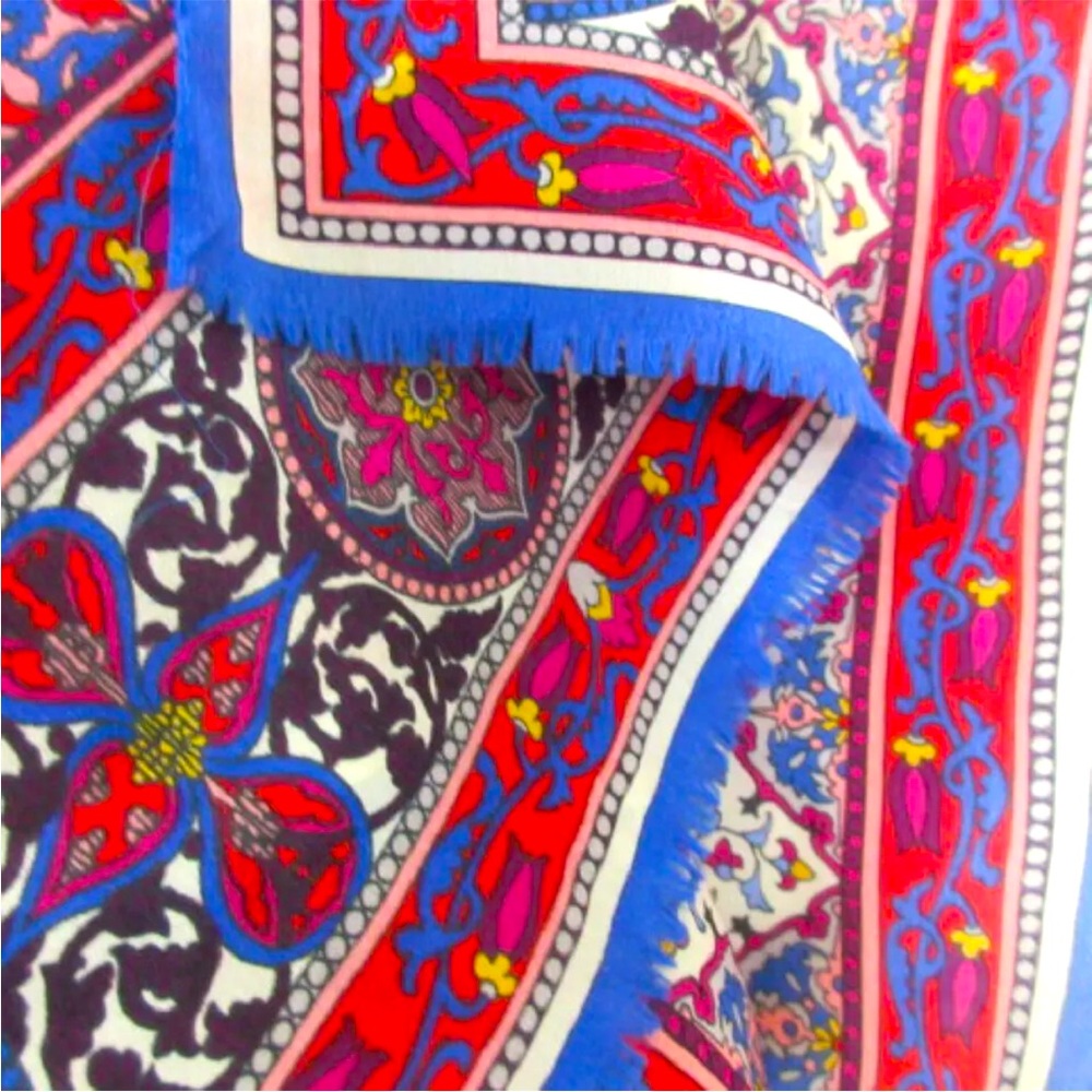 🤩 Vntg Oscar de la Renta Silk Floral Arabesque Scarf - Picture 5 of 12